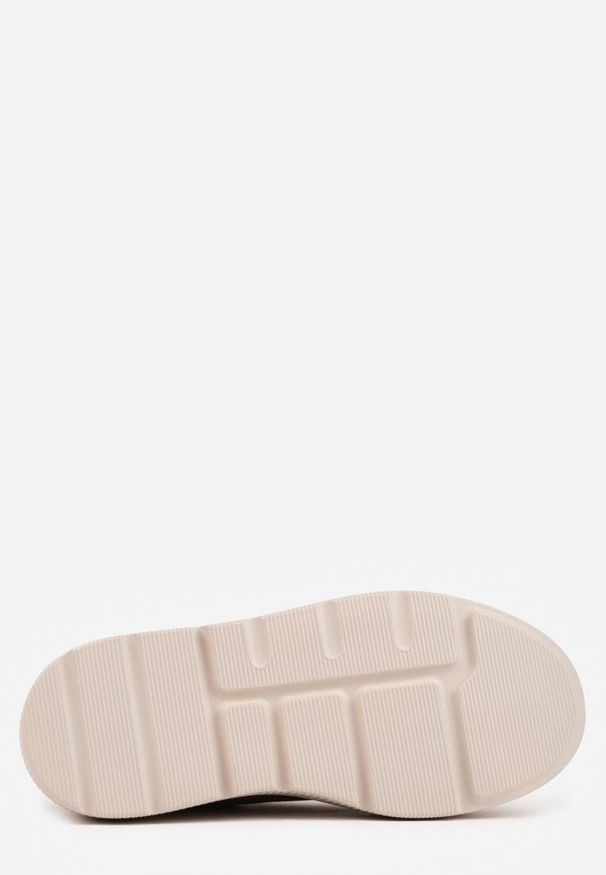 Renee - Brązowe Sneakersy na Platformie z Naturalnego Zamszu Latavesa. Okazja: na co dzień. Kolor: brązowy. Materiał: zamsz. Obcas: na platformie