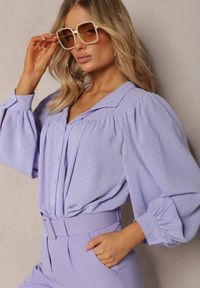 Renee - Fioletowa Koszula ze Stójką Inspirowana Stylem Retro Bubiana. Typ kołnierza: kołnierzyk stójkowy. Kolor: fioletowy. Styl: retro