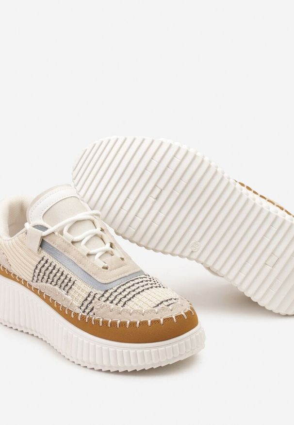 Renee - Beżowe Casualowe Sneakersy z Wiązaniem na Wzorzystej Grubej Podeszwie Aniata. Okazja: na co dzień. Nosek buta: okrągły. Zapięcie: sznurówki. Kolor: beżowy. Materiał: materiał. Obcas: na obcasie. Wysokość obcasa: niski