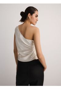 Reserved - Asymetryczny top z tkaniny NAIA - złamana biel. Materiał: tkanina #1