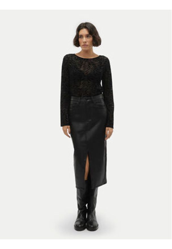 Vero Moda Spódnica z imitacji skóry Veri 10311707 Czarny Regular Fit. Kolor: czarny. Materiał: skóra