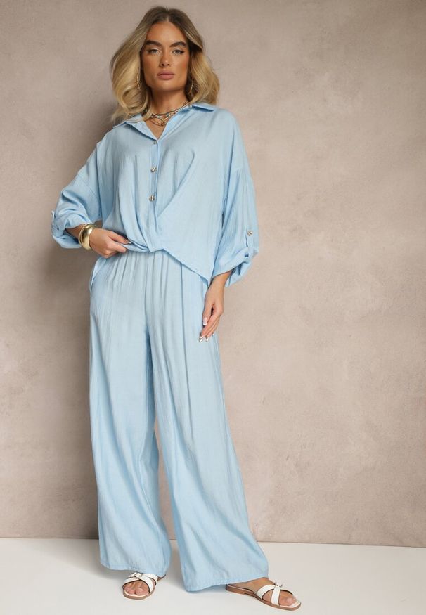Renee - Jasnoniebieski Komplet z Wiskozy w Stylu Oversize Szerokie Spodnie i Luźna Koszula na Guziki Natinne. Kolor: niebieski. Materiał: wiskoza