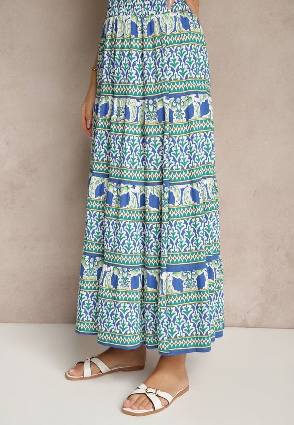 Renee - Niebieska Spódnica z Wiskozą o Rozkloszowanym Kroju w Etniczny Print Kolindriela. Okazja: na co dzień. Kolor: niebieski. Materiał: wiskoza. Wzór: nadruk. Styl: elegancki, casual