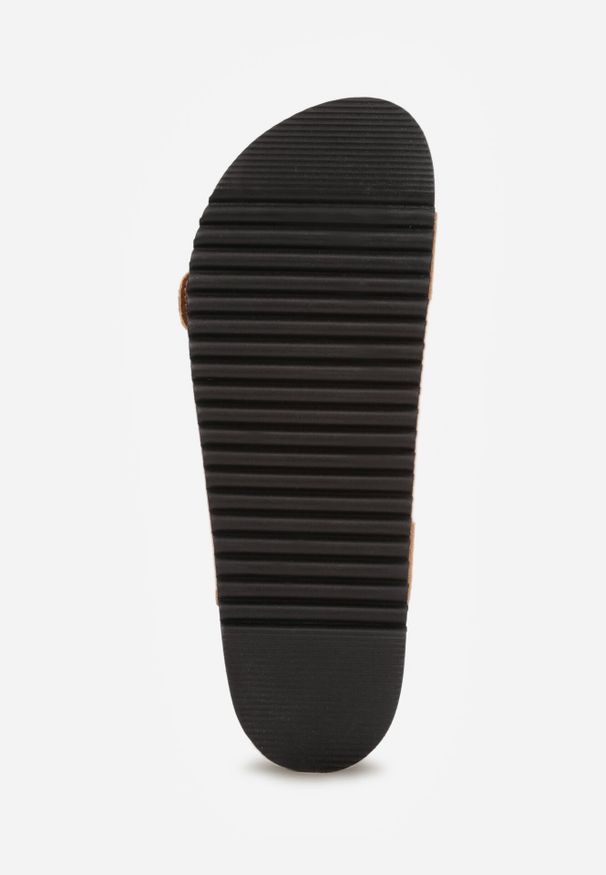 Born2be - Jasnobrązowe Klasyczne Klapki z Zamszu Naturalnego z Paskami z Klamrami z Regulacją Realie. Okazja: na co dzień. Kolor: brązowy. Materiał: zamsz. Wzór: paski. Styl: klasyczny