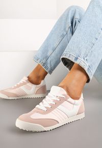 Renee - Różowe Sneakersy Typu Tenisówki z Kontrastowymi Wstawkami Feladith. Okazja: na co dzień. Kolor: różowy. Materiał: jeans. Szerokość cholewki: normalna. Obcas: na obcasie. Wysokość obcasa: niski. Sport: golf