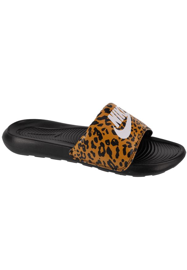 Klapki Nike Model Nike Victori One Slide Kolor Nadruk Zwierzęcy. Kolor: wielokolorowy, czarny. Materiał: materiał, syntetyk. Wzór: nadruk, motyw zwierzęcy