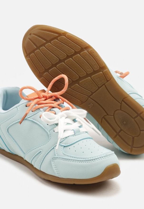 Born2be - Jasnoniebieskie Sneakersy z Podwójnymi Sznurowadłami i Przeszyciami Teleritia. Kolor: niebieski. Materiał: jeans