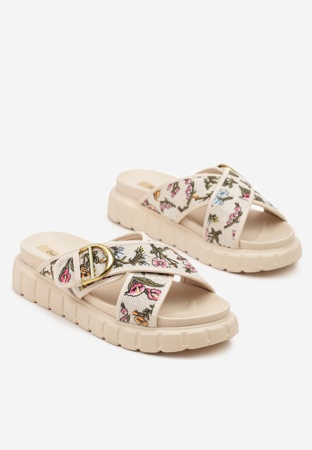 Renee - Beżowe Klapki na Platformie z Tłoczeniem Ozdobione Kwiatami Devenne. Okazja: na spacer. Kolor: beżowy. Wzór: kwiaty, aplikacja. Sezon: lato. Obcas: na platformie. Styl: boho, elegancki