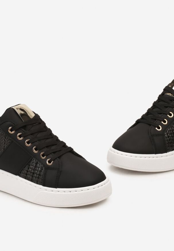 Born2be - Czarne Sneakersy na Grubej Podeszwie z Plecioną Wstawką i Błyszczącymi Detalami Issla. Kolor: czarny. Materiał: materiał
