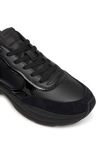 TOMMY HILFIGER - Tommy Hilfiger Sneakersy Chunky Runner Patent FW0FW08840 Czarny. Kolor: czarny. Materiał: skóra
