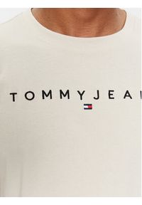 Tommy Jeans T-Shirt Linear Logo DM0DM17993 Beżowy Regular Fit. Kolor: beżowy. Materiał: bawełna #5