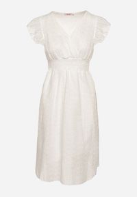 Born2be - Biała Bawełniana Sukienka o Rozkloszowanym Kroju z Haftami Nelalina. Okazja: na co dzień. Typ kołnierza: dekolt w kształcie V. Kolor: biały. Materiał: bawełna. Wzór: haft. Typ sukienki: rozkloszowane. Styl: klasyczny, casual, elegancki. Długość: midi #5