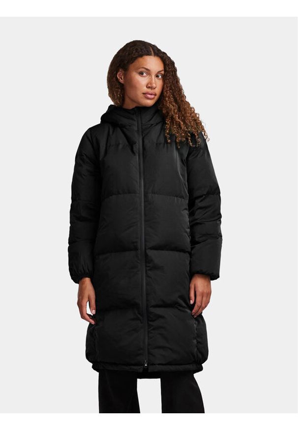 YAS Płaszcz zimowy 26031874 Czarny Regular Fit. Kolor: czarny. Materiał: syntetyk. Sezon: zima