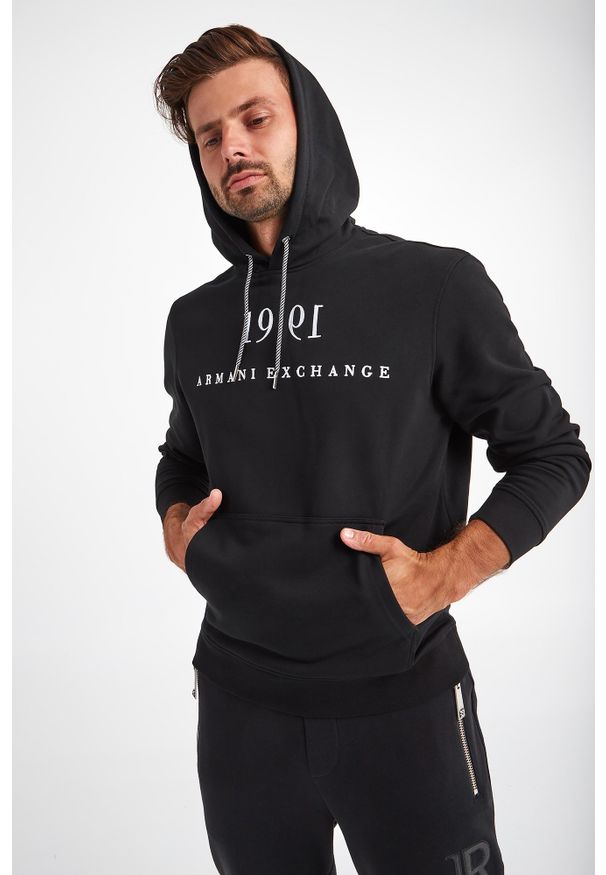 Armani Exchange - BLUZA ARMANI EXCHANGE. Typ kołnierza: kaptur. Długość: długie. Wzór: napisy, haft