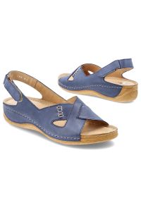 Niebieskie Sandały Armodo Wygodne Obuwie Damskie. Okazja: na spacer, na co dzień. Zapięcie: rzepy. Kolor: niebieski. Materiał: skóra. Wzór: ażurowy. Styl: casual #4