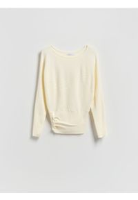 Reserved - Sweter z wiskozą - kremowy. Kolor: kremowy. Materiał: wiskoza #1