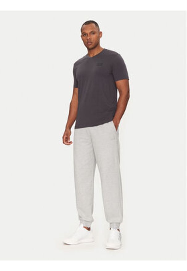 EA7 Emporio Armani T-Shirt 8NPT27 PJVQZ U8115 Szary Regular Fit. Kolor: szary. Materiał: bawełna