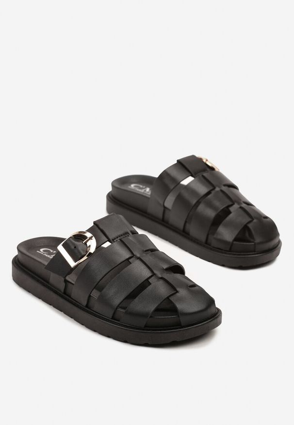 Renee - Czarne Klapki Ozdobione Paskami Turasia. Okazja: na co dzień. Kolor: czarny. Wzór: aplikacja. Styl: elegancki, casual