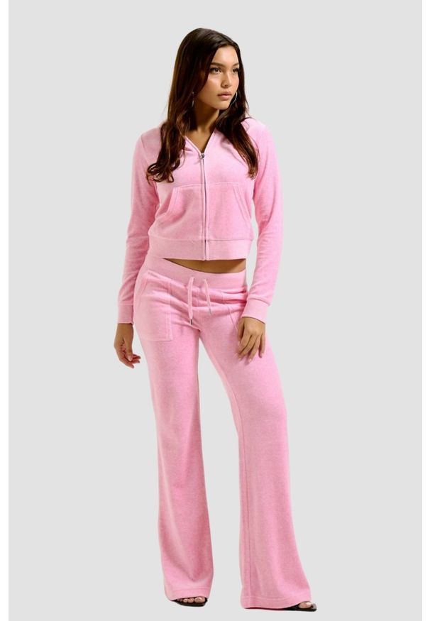 Juicy Couture - JUICY COUTURE Różowe spodnie dresowe Layla Low Rise Pocket. Kolor: różowy. Materiał: dresówka