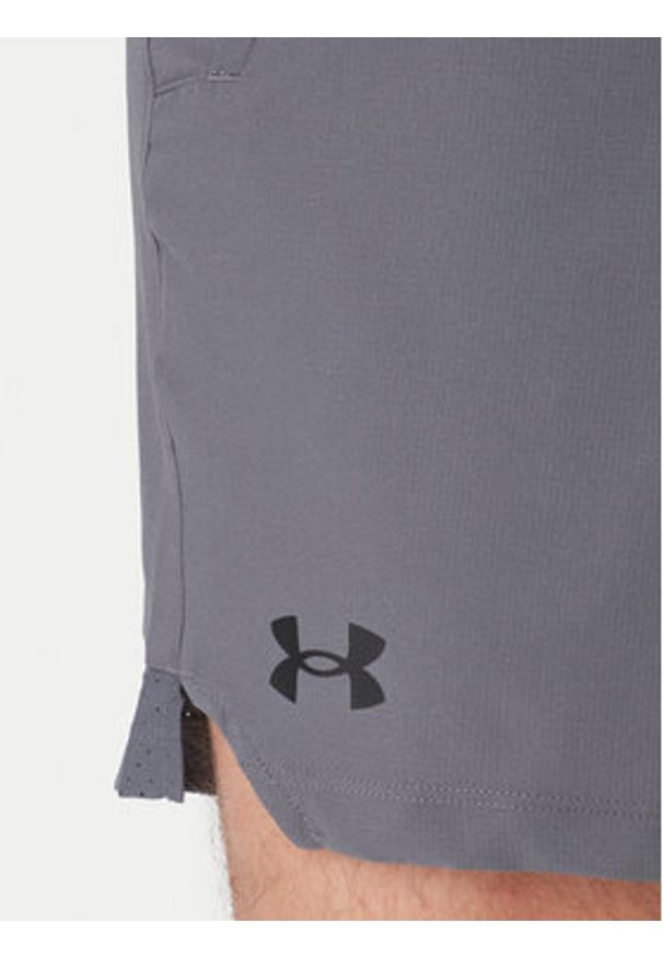 Under Armour Szorty sportowe Vanish Woven 6in 1373718 Szary Regular Fit. Kolor: szary. Materiał: syntetyk