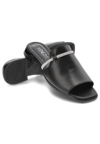 Czarne Klapki Venezia Eleganckie Skórzane Buty. Kolor: czarny. Materiał: skóra. Wzór: gładki. Obcas: na obcasie. Styl: elegancki. Wysokość obcasa: niski #7