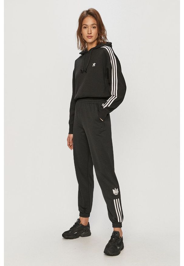 adidas Originals - Bluza bawełniana. Typ kołnierza: kaptur. Kolor: czarny. Materiał: bawełna