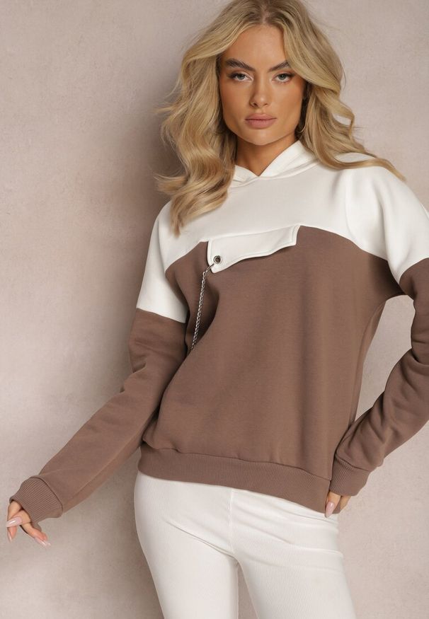Renee - Brązowa Bawełniana Bluza z Kapturem i Łańcuszkiem Ambriella. Typ kołnierza: kaptur. Kolor: brązowy. Materiał: bawełna