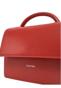 Calvin Klein Torebka Ck Linn Top Handle Crossbody K60K613162 Czerwony. Kolor: czerwony. Materiał: skórzane