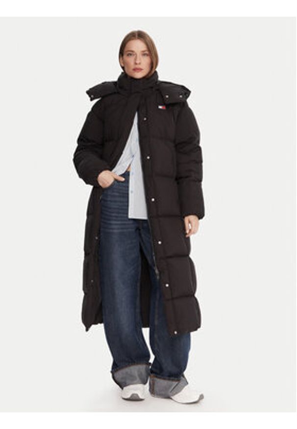 Tommy Jeans Kurtka puchowa Alaska DW0DW21977 Czarny Relaxed Fit. Kolor: czarny. Materiał: syntetyk