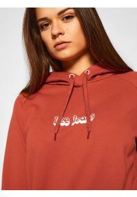 Lee - LEE ESSENTIAL HOODIE DAMSKA BLUZA Z KAPTUREM RED OCHRE L53WTXOE. Typ kołnierza: kaptur