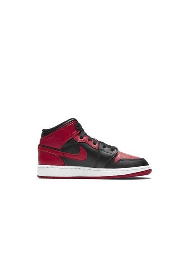 Buty koszykarskie dla dzieci Nike Jordan 1 Mid Banned 2020 GS. Zapięcie: sznurówki. Kolor: wielokolorowy. Materiał: materiał. Szerokość cholewki: normalna. Sport: koszykówka
