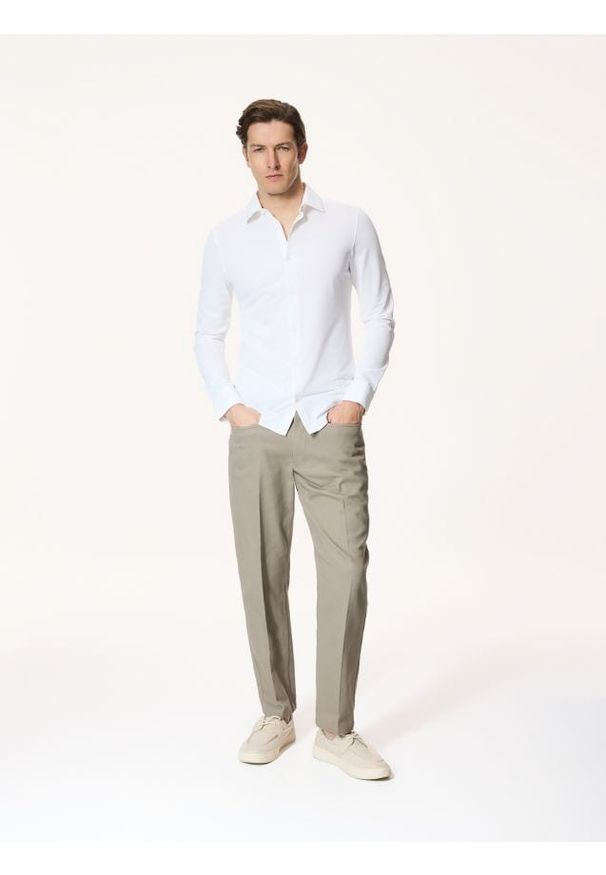Reserved - Koszula super slim fit - biały. Kolor: biały. Materiał: dzianina