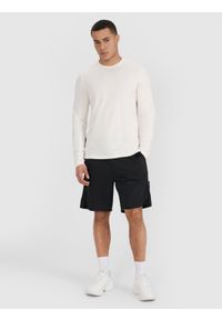 4f - 4F Longsleeve do koszykówki regular szybkoschnący męski - biały XXL. Typ kołnierza: dekolt na plecach. Kolor: biały. Materiał: dzianina, mesh, materiał, syntetyk, włókno, jersey. Długość rękawa: długi rękaw. Długość: długie. Wzór: nadruk, ze splotem. Sport: koszykówka #2