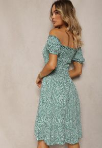 Renee - Zielona Sukienka Midi o Fasonie Bawełnianej Hiszpanki Nairo. Okazja: na co dzień. Typ kołnierza: dekolt hiszpanka. Kolor: zielony. Materiał: bawełna. Styl: casual, elegancki. Długość: midi
