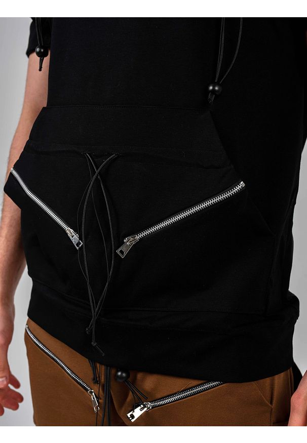 La Haine Inside Us Bluza "Poeti Unisex" | P2308 3M | Poeti | Mężczyzna | Czarny. Okazja: na co dzień. Typ kołnierza: kaptur. Kolor: czarny. Materiał: elastan, nylon, wiskoza. Długość: długie. Wzór: aplikacja. Styl: casual