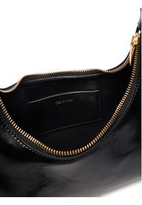 Calvin Klein Torebka Foil Logo Glossy LV04F3737G Czarny. Kolor: czarny. Materiał: skórzane #5