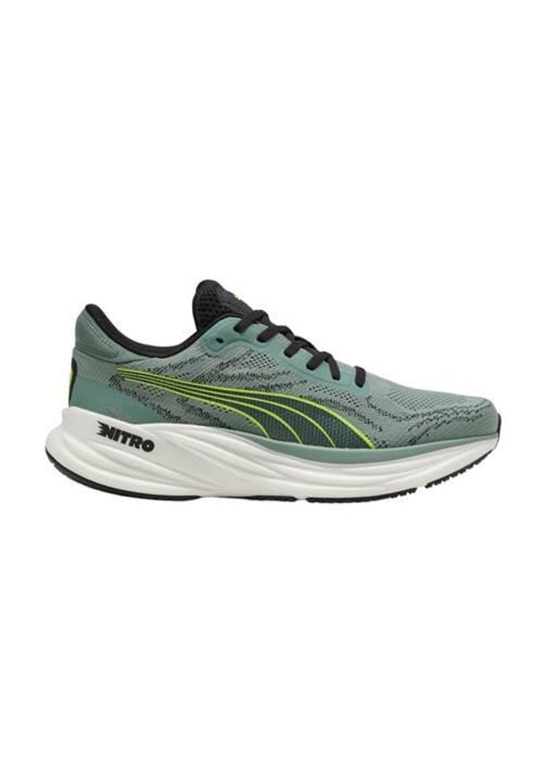 Buty do biegania męskie Puma Magnify Nitro 2. Zapięcie: sznurówki. Kolor: zielony. Materiał: syntetyk, tkanina, materiał. Szerokość cholewki: normalna. Sport: bieganie
