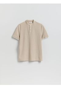 Reserved - Koszulka polo ze stójką - brązowy. Typ kołnierza: kołnierzyk stójkowy, polo. Kolor: brązowy. Materiał: dzianina, bawełna