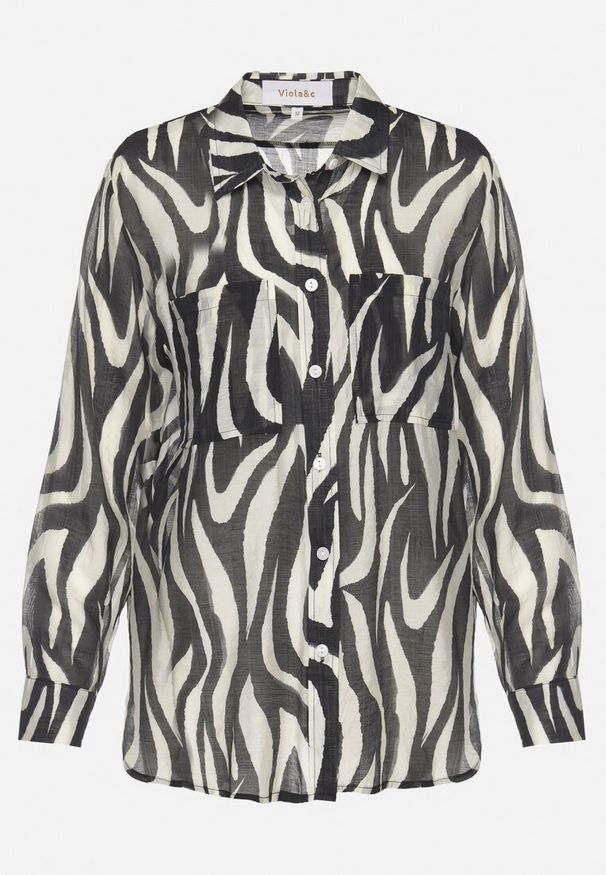 Born2be - Czarna Klasyczna Koszula w Zebrę z Przezroczystej Tkaniny z Wiskozy Bovianne. Okazja: na co dzień. Kolor: czarny. Materiał: wiskoza, tkanina. Wzór: motyw zwierzęcy. Styl: klasyczny