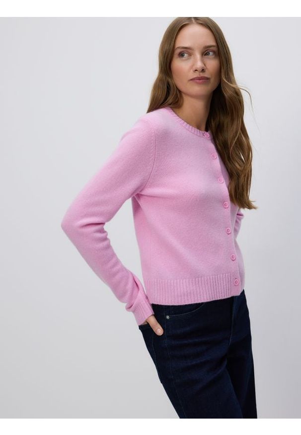 Reserved - Wełniany kardigan - różowy. Kolor: różowy. Materiał: wełna