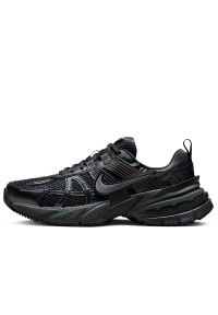 Buty unisex Nike V2K Run FD0736-001 - czarne. Kolor: czarny. Materiał: materiał, syntetyk, guma. Szerokość cholewki: normalna. Sport: bieganie #1