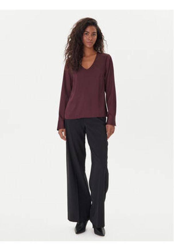 only - ONLY Bluzka Mika 15361191 Fioletowy Regular Fit. Kolor: fioletowy. Materiał: syntetyk