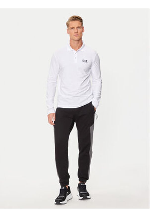 EA7 Emporio Armani Polo 8NPF15 PJVQZ 1100 Biały Regular Fit. Typ kołnierza: polo. Kolor: biały. Materiał: bawełna