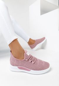 Born2be - Różowe Buty Sportowe Westtide. Nosek buta: okrągły. Zapięcie: bez zapięcia. Kolor: różowy. Materiał: materiał. Szerokość cholewki: normalna. Wzór: aplikacja