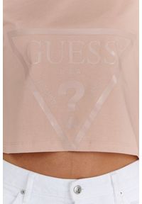 Guess - GUESS Krótki różowy t-shirt damski z logo, Rozmiar XS. Kolor: różowy. Materiał: bawełna. Długość: krótkie