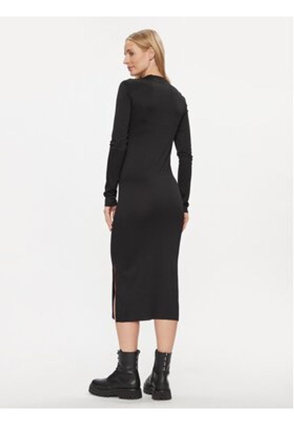 JDY Sukienka codzienna Filipa 15305343 Czarny Slim Fit. Okazja: na co dzień. Kolor: czarny. Materiał: syntetyk. Typ sukienki: proste. Styl: casual