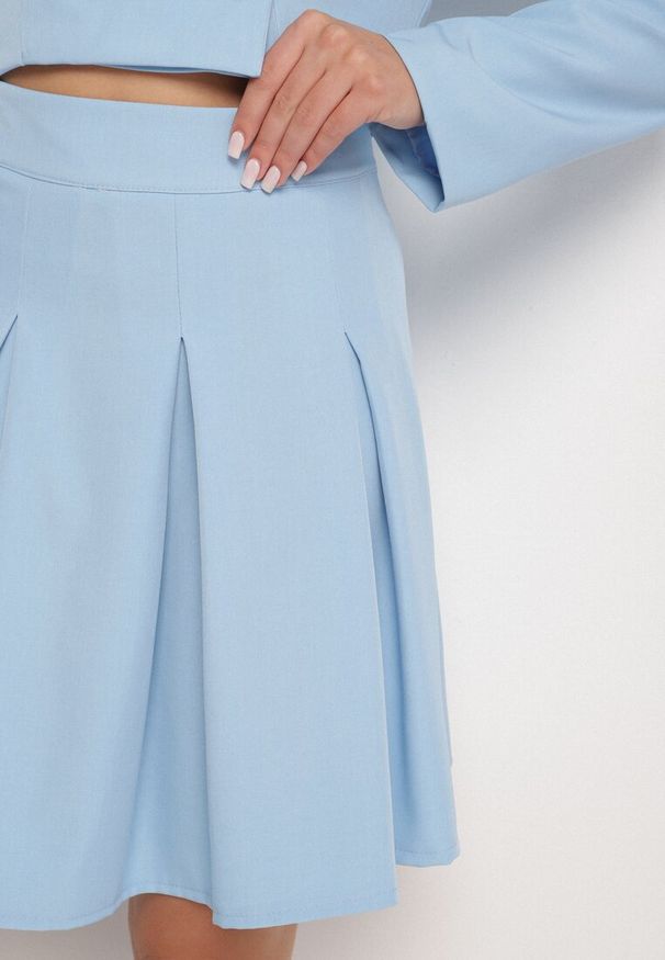 Born2be - Niebieska Rozkloszowana Spódnica z Wysokim Stanem i Plisami Redava. Okazja: na co dzień. Stan: podwyższony. Kolor: niebieski. Styl: casual
