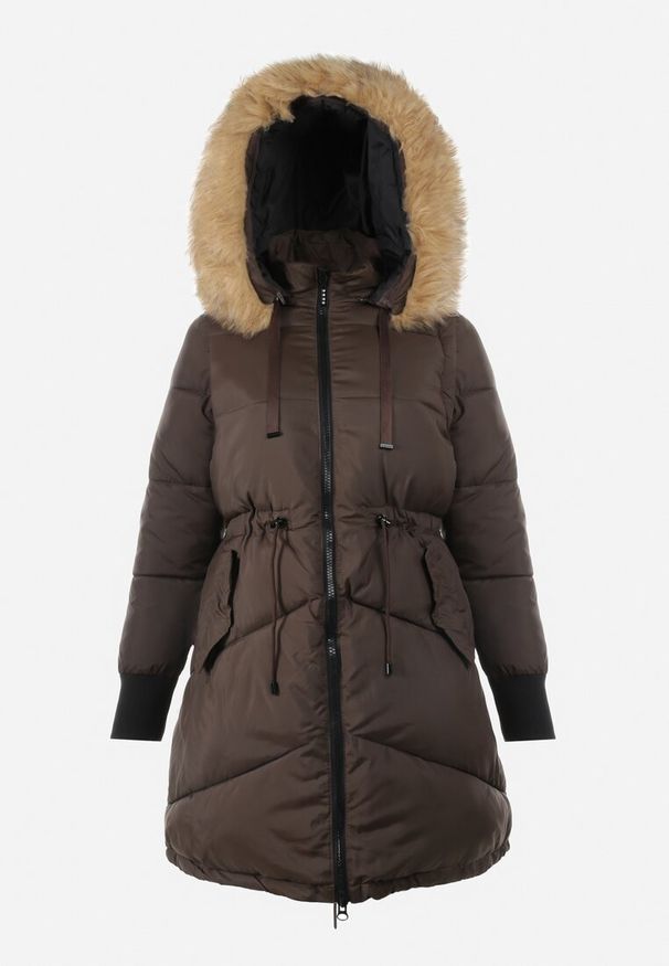 Born2be - Brązowa Kurtka Pikowana z Futerkiem Ipholea. Okazja: na co dzień. Kolekcja: plus size. Kolor: brązowy. Materiał: futro. Sezon: jesień, zima. Styl: elegancki, casual