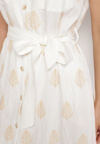 Born2be - Biała Wiskozowa Sukienka Koszulowa w Hafty z Paskiem Araverra. Okazja: na co dzień. Kolor: biały. Materiał: wiskoza. Wzór: haft. Sezon: wiosna, lato. Typ sukienki: koszulowe. Styl: klasyczny, casual, elegancki #2