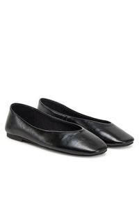 Steve Madden Baleriny Darts SM11003624 Czarny. Kolor: czarny. Materiał: skóra